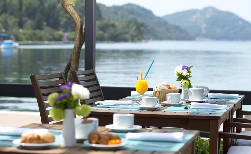 Hotel Sipan Šipanska Luka Buitenkant foto
