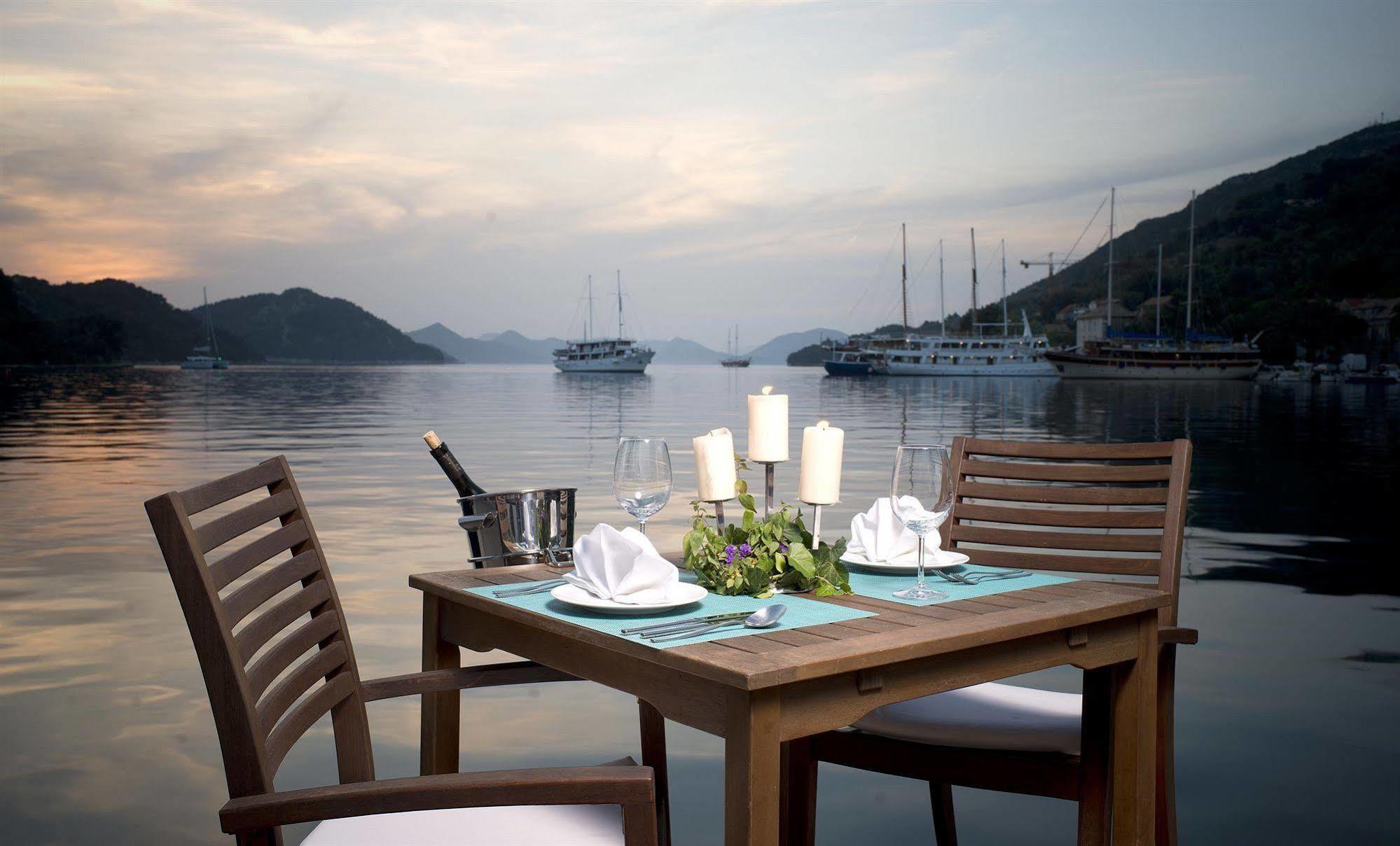 Hotel Sipan Šipanska Luka Buitenkant foto